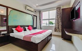 Oyo 47975 Girnar Guesthouse
